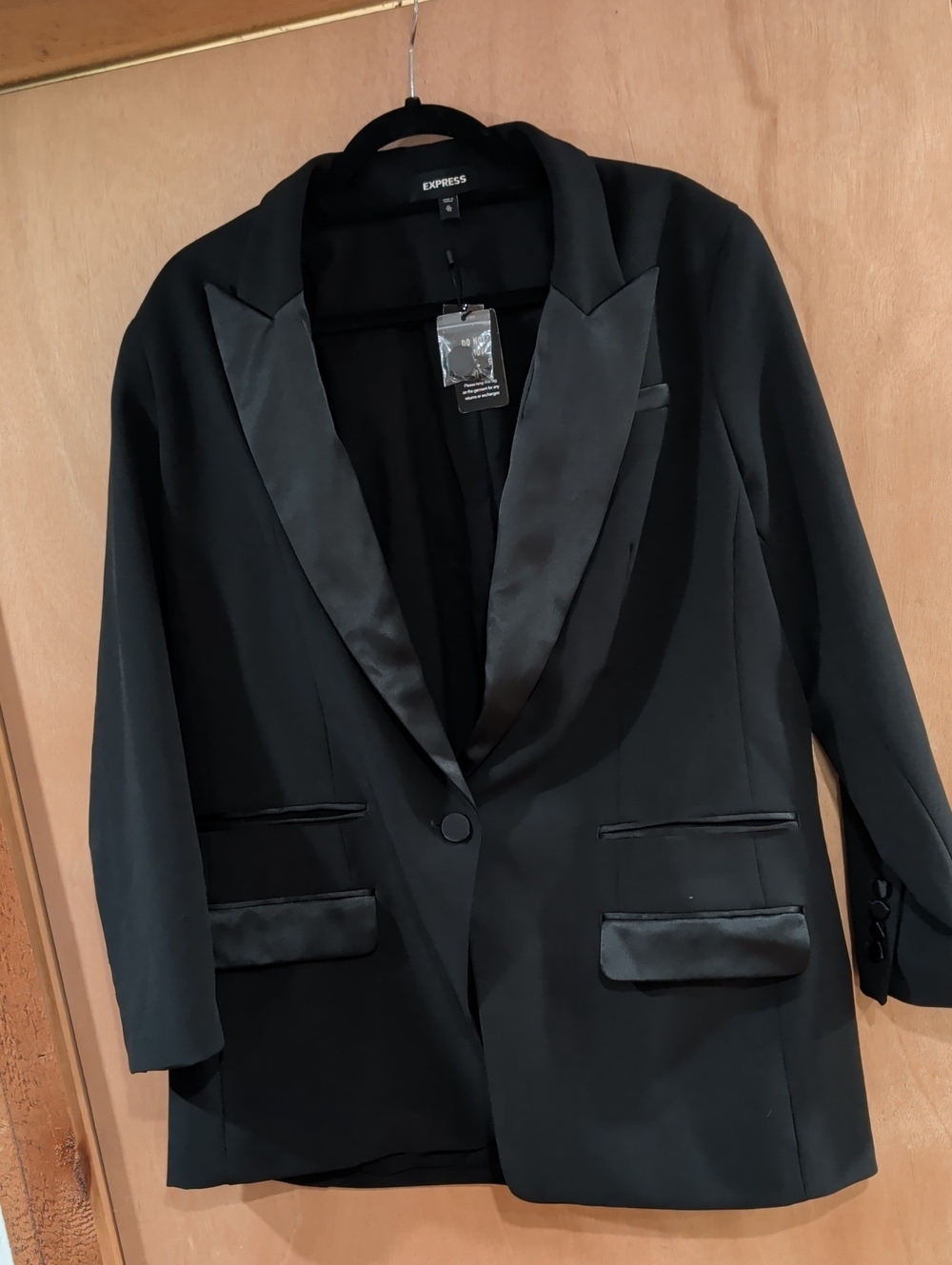 NWT Express Black Satin Lapel Blazer- Size XL